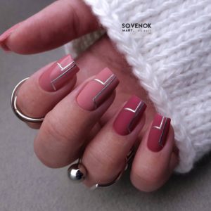 Серебряные ленты на ногтях дизайн 