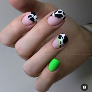 Коровий принт ногти
