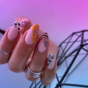 Принты животных на ногтях