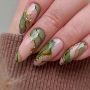 Текстура камня зеленый оттенок ногти