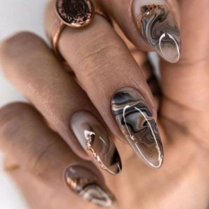 Текстура камня на ногтях дизайн