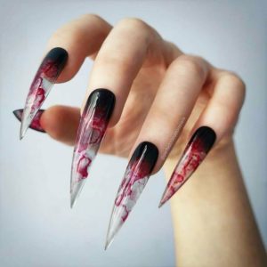 Красная дымка дизайн ногтей на Хеллоуин 