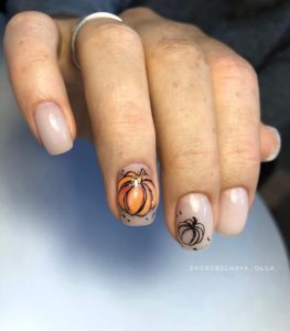 Красивая тыква на ногтях дизайн 