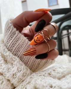 Ногти с тыквами на Хеллоуин 