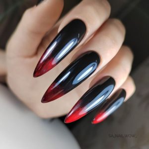 Хэллоуинские ногти черно-красные